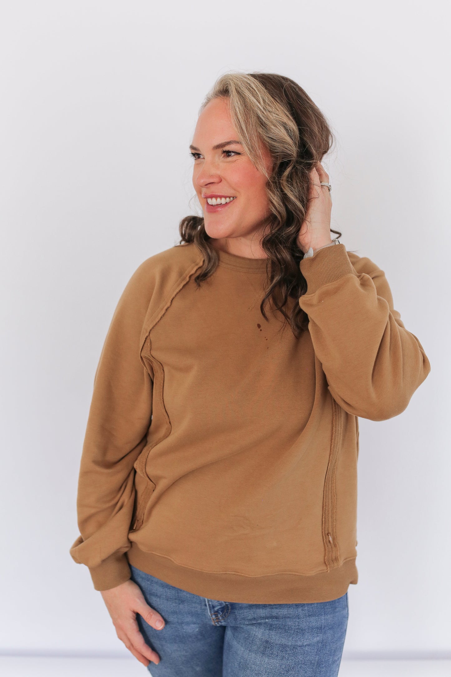 Big Hug Vertical Zip Breastfeeding Crewneck